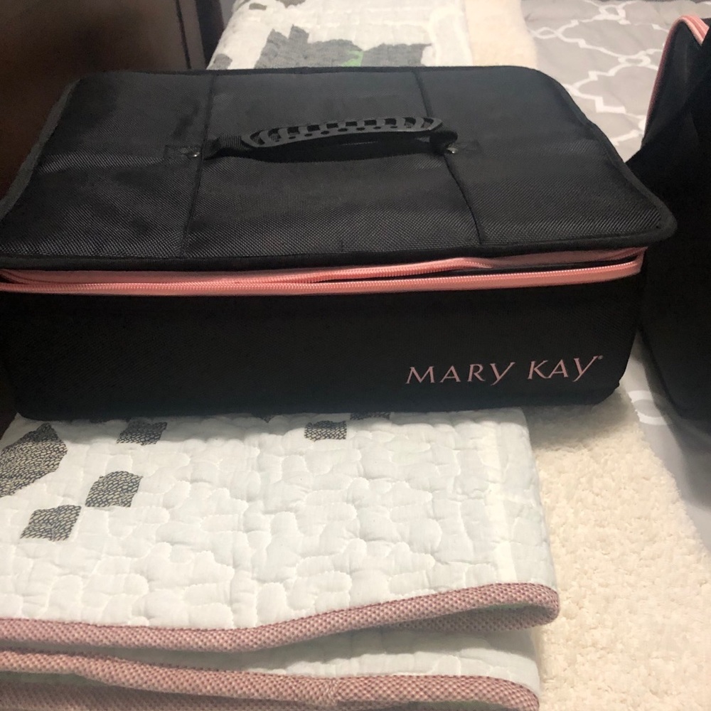 Mary Kay Travel Tote